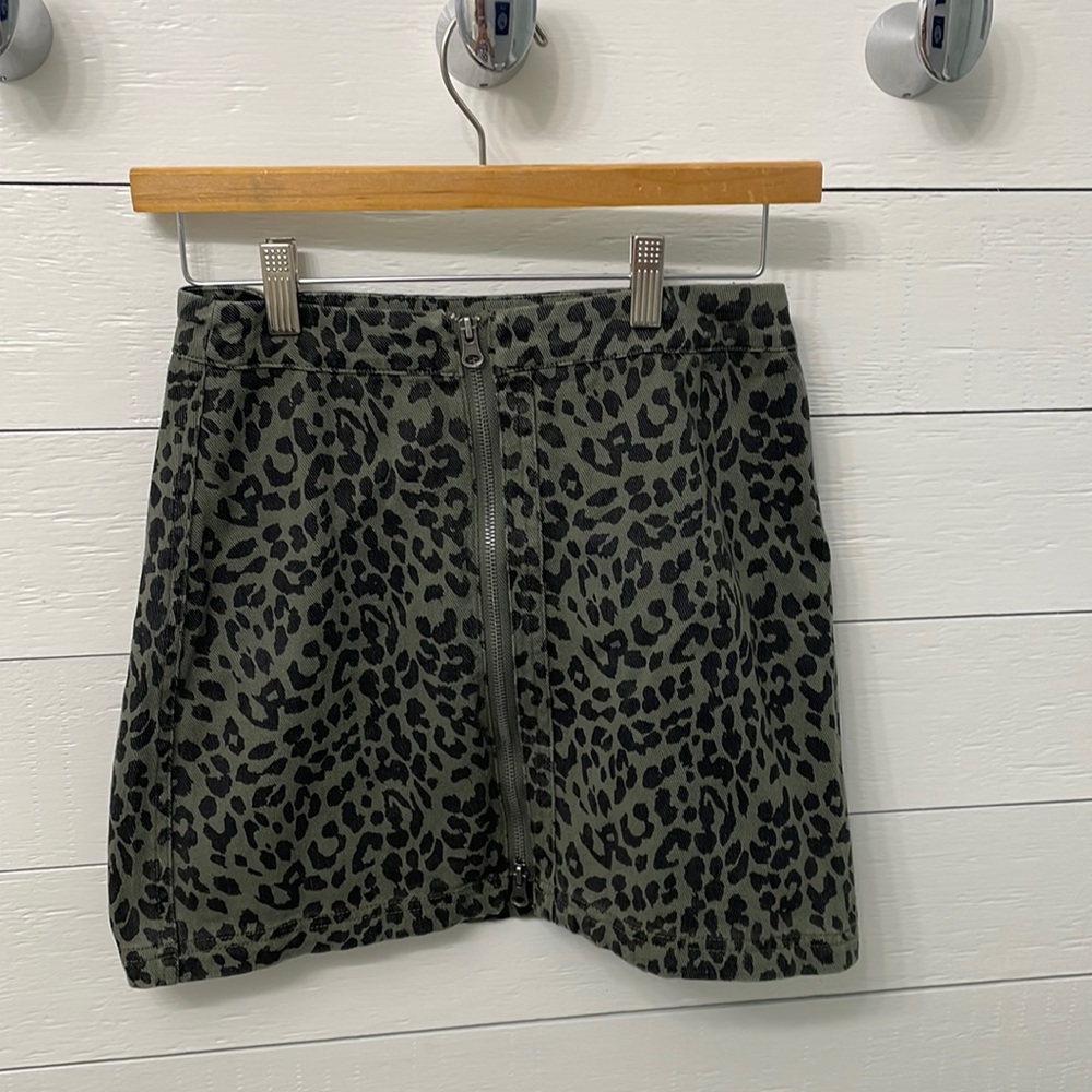 Altar’d state animal print zip up skirt